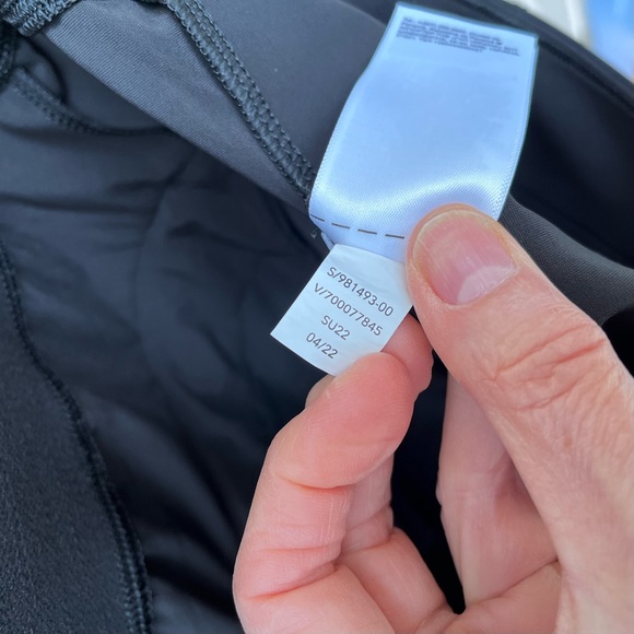 Athleta Cosmic Bermuda Shorts Black Sz 24 - Picture 5 of 14